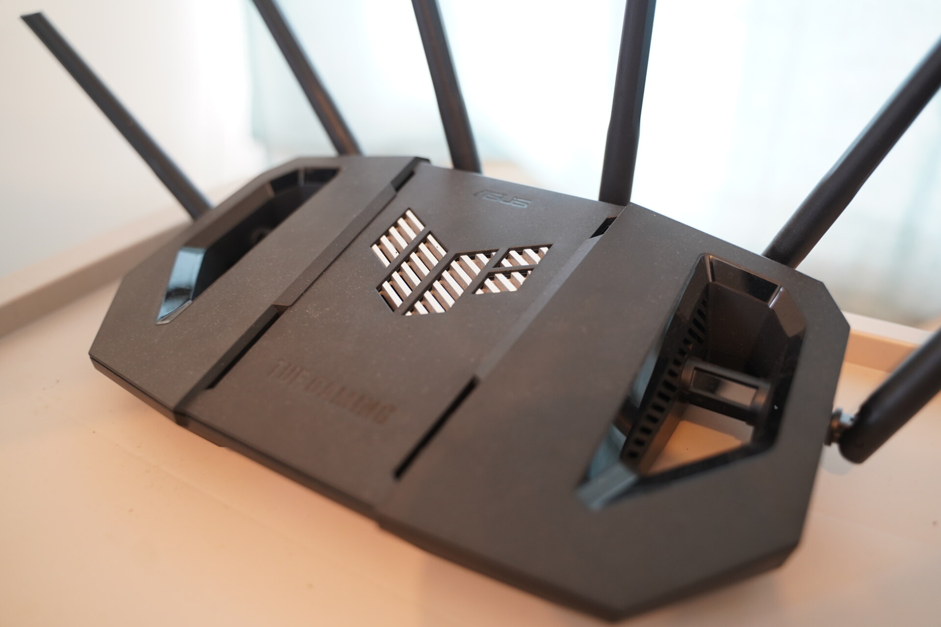 NURO光のONUに接続して使用しているASUSのWi-Fi 7ゲーミングルーター